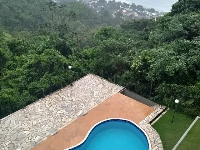 Casa com 1000m² 4 quartos e 7 banheiros, à venda, no bairro Praia das Toninhas em Ubatuba