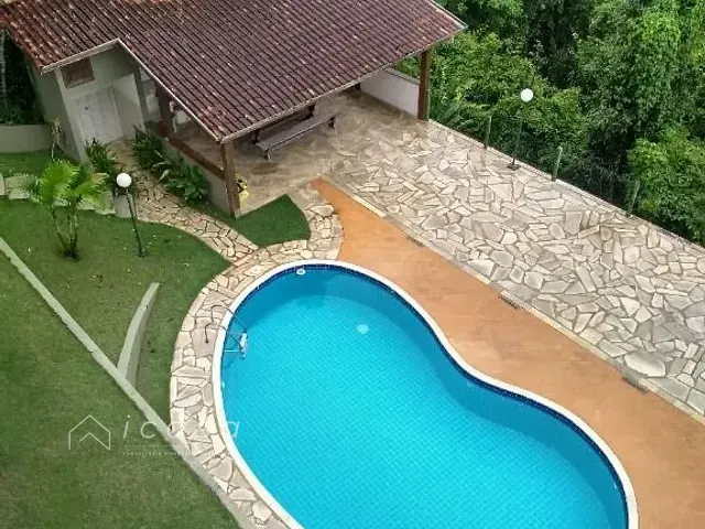 Casa com 1000m² 4 quartos e 7 banheiros, à venda, no bairro Praia das Toninhas em Ubatuba