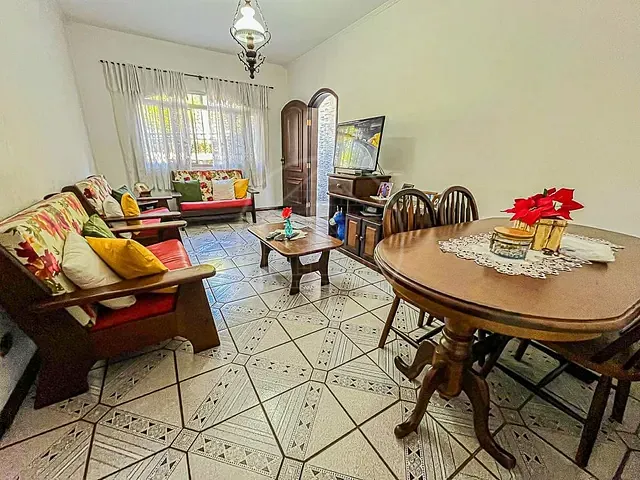 Casa com 165m² 3 quartos e 2 banheiros, à venda, no bairro Conjunto Residencial Salvador Tolezani em São Paulo
