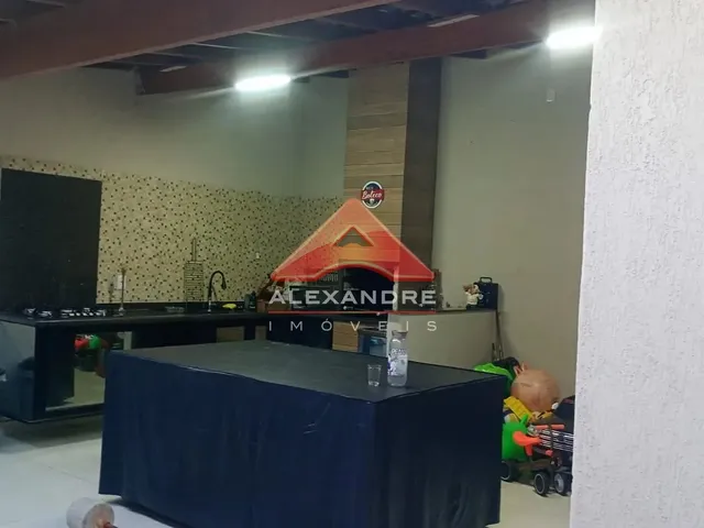 Casa com 143m² 2 quartos e 2 banheiros, à venda, no bairro Jardim Santa Júlia em São José Dos Campos