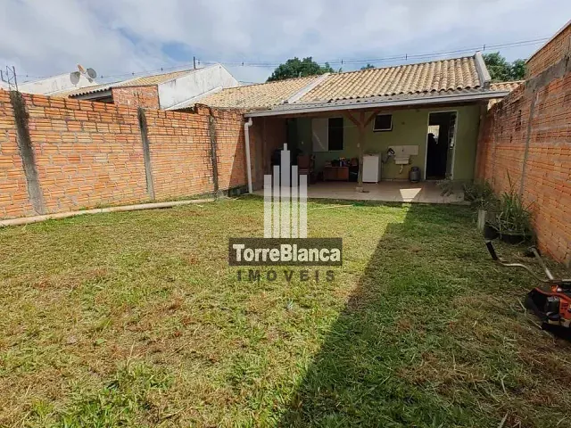 Casa com 150m² 2 quartos e 1 banheiro, à venda, no bairro Cará-cará em Ponta Grossa