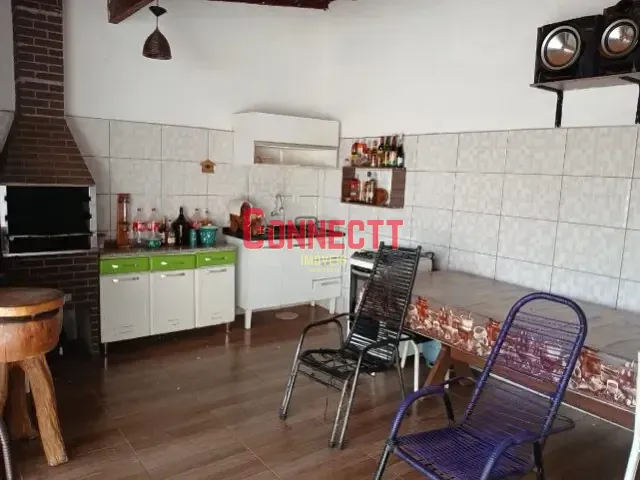Casa com 220m² 2 quartos e 2 banheiros, à venda, no bairro Vila Albertina em Ribeirão Preto