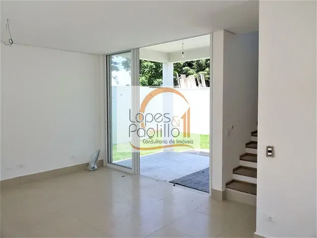 Casa com 300m² 3 quartos e 2 banheiros, à venda, no bairro Vila Loanda em Atibaia