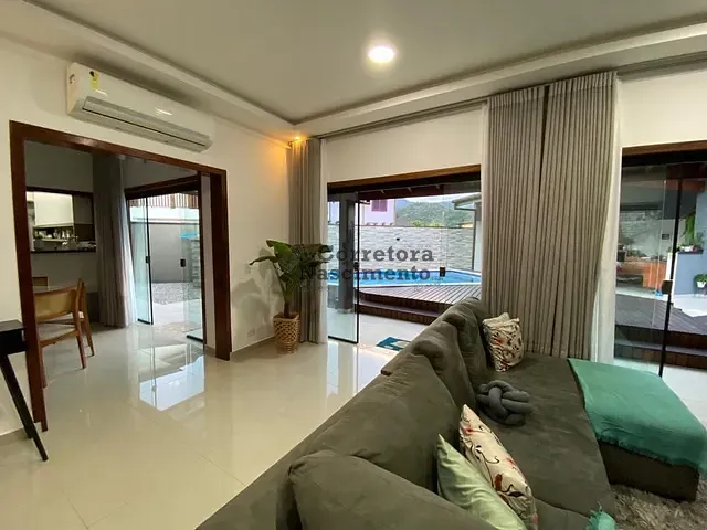 Casa com 497m² 3 quartos e 3 banheiros, à venda, no bairro Horto Florestal em Ubatuba