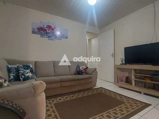 Casa com 288m² 4 quartos e 2 banheiros, à venda, no bairro Uvaranas em Ponta Grossa