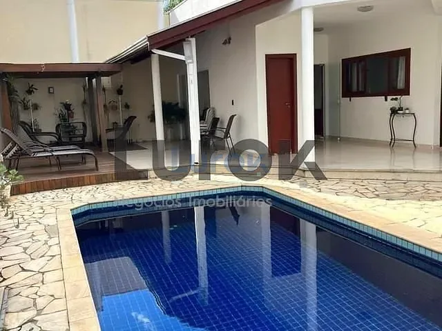 Casa com 400m² 3 quartos e 4 banheiros, à venda ou para alugar, no bairro Jardim Recanto em Valinhos