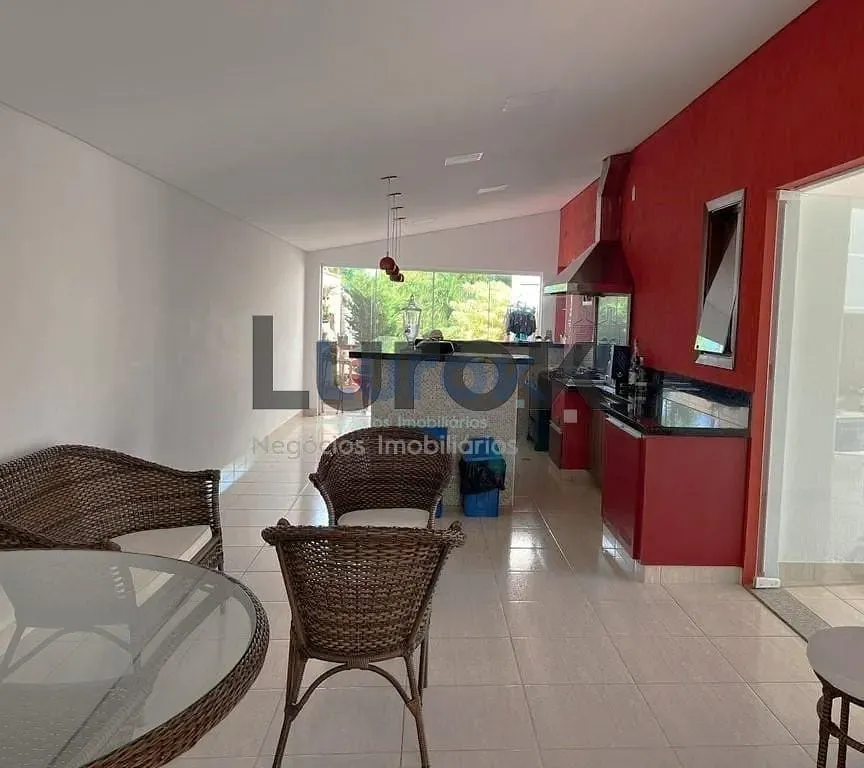 Casa, 3 quartos, 311 m² - Foto 2