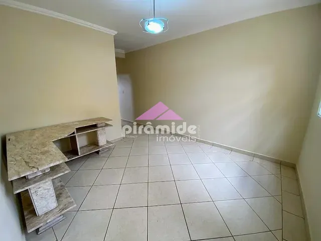 Casa com 125m² 3 quartos e 3 banheiros, para alugar, no bairro Jardim Satélite em São José dos Campos