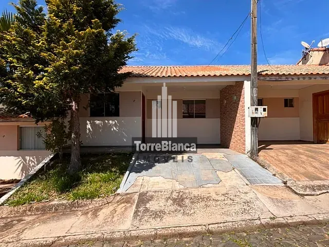 Casa 3 quartos e 1 banheiro, à venda, no bairro Colônia Dona Luíza em Ponta Grossa