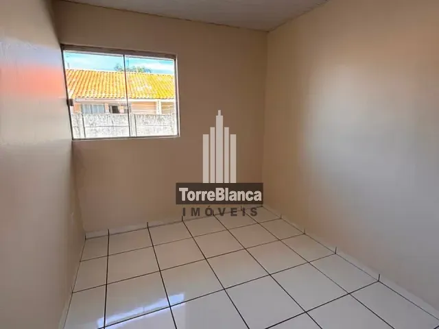 Casa 3 quartos e 1 banheiro, à venda, no bairro Colônia Dona Luíza em Ponta Grossa