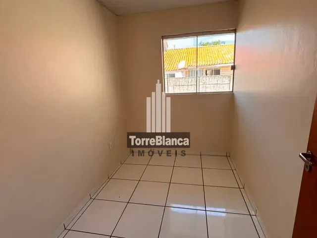 Casa 3 quartos e 1 banheiro, à venda, no bairro Colônia Dona Luíza em Ponta Grossa