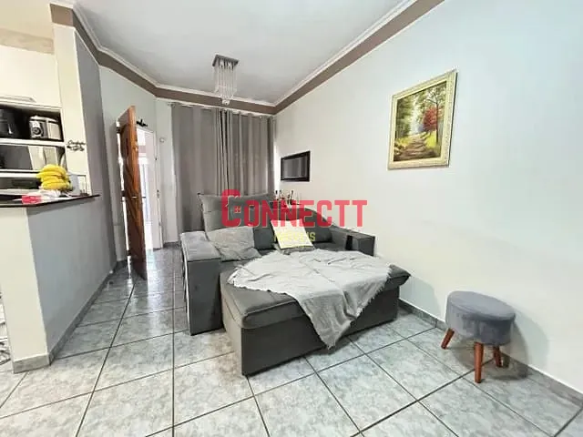 Casa com 150m² 3 quartos e 2 banheiros, à venda, no bairro Jardim Diva Tarlá de Carvalho em Ribeirão Preto