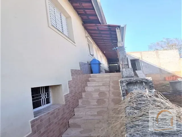 Casa com 300m² 2 quartos e 2 banheiros, à venda, no bairro Jardim Brogotá em Atibaia