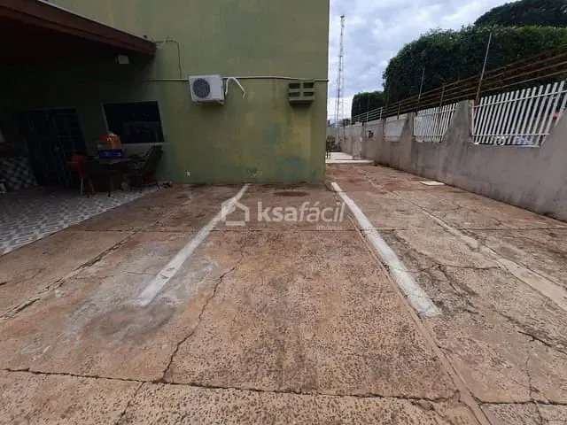 Casa com 85m² 2 quartos e 1 banheiro, à venda, no bairro Tiradentes em Campo Grande