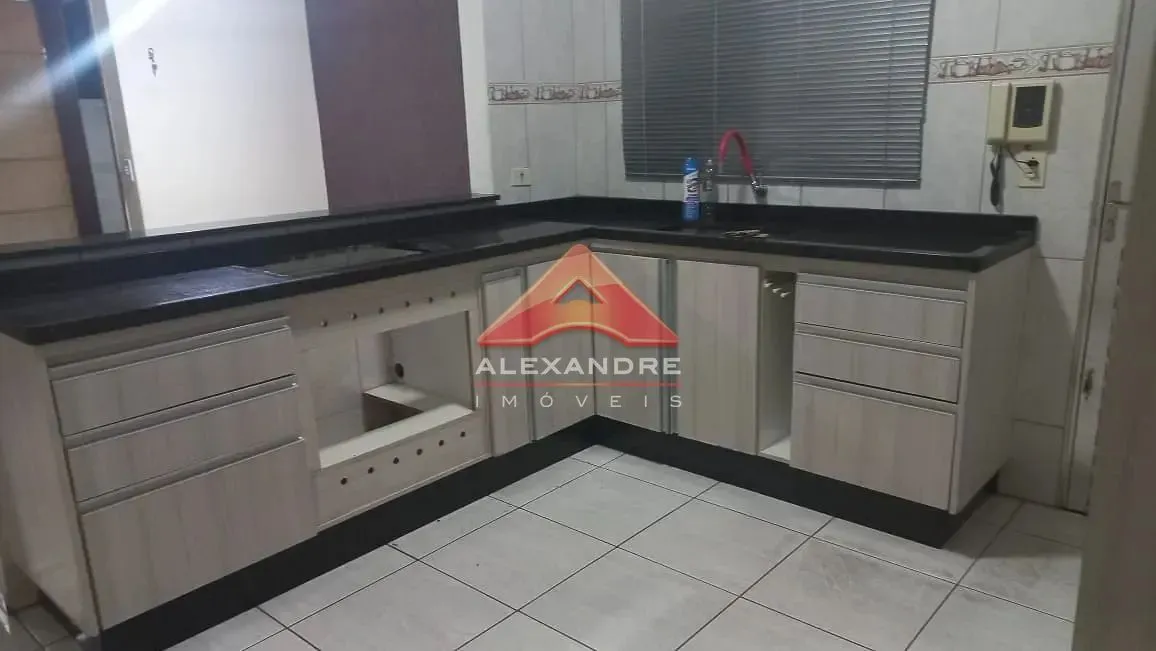 Casa, 3 quartos, 91 m² - Foto 1
