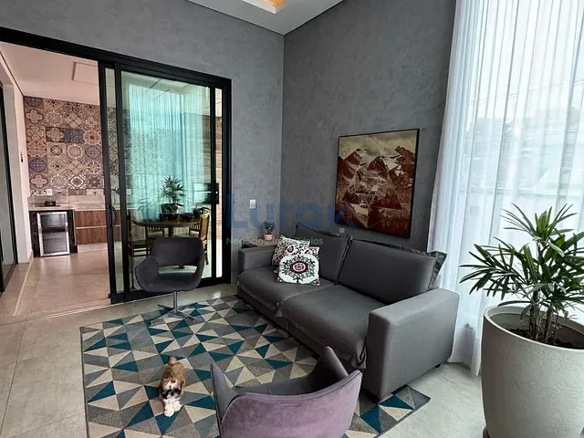 Casa com 250m² 3 quartos e 4 banheiros, à venda, no bairro Jardim Ibirapuera em Campinas