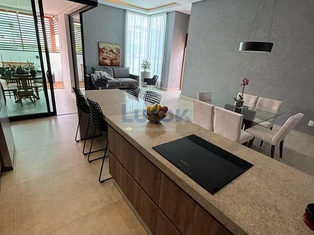 Casa com 250m² 3 quartos e 4 banheiros, à venda, no bairro Jardim Ibirapuera em Campinas