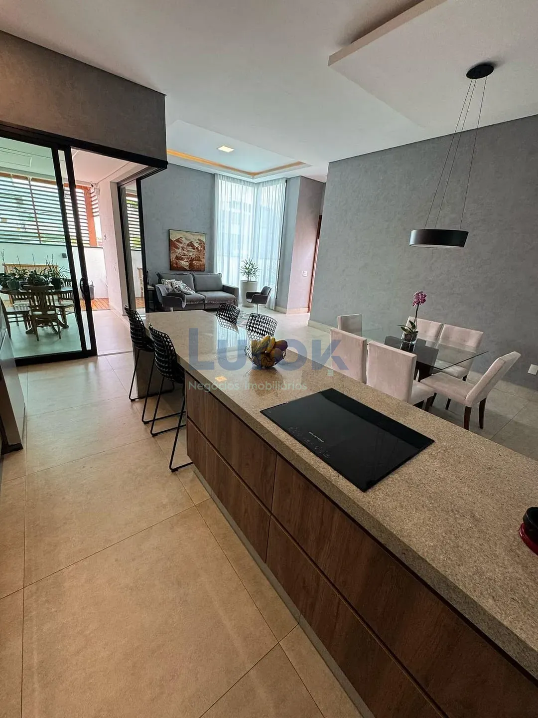 Casa, 3 quartos, 225 m² - Foto 1