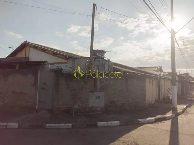 Casa com 173m² 4 quartos e 3 banheiros, à venda, no bairro Residencial Nova Esperança em Pindamonhangaba