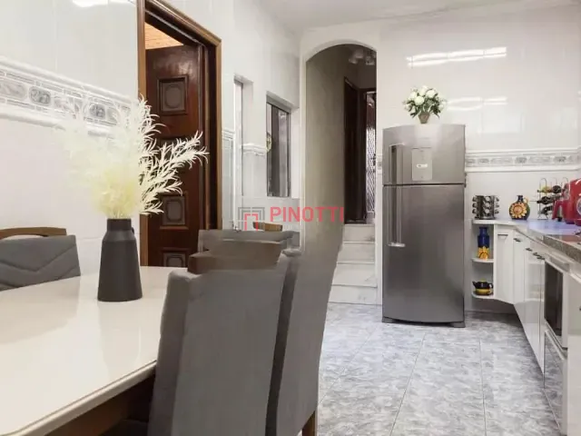 Casa 3 quartos e 2 banheiros, à venda, no bairro Paulicéia em São Bernardo do Campo