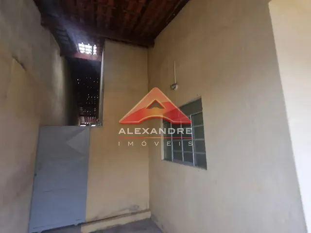 Casa com 150m² 2 quartos e 2 banheiros, à venda, no bairro Vila Sinhá em São José Dos Campos