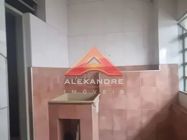 Casa com 150m² 2 quartos e 2 banheiros, à venda, no bairro Vila Sinhá em São José Dos Campos
