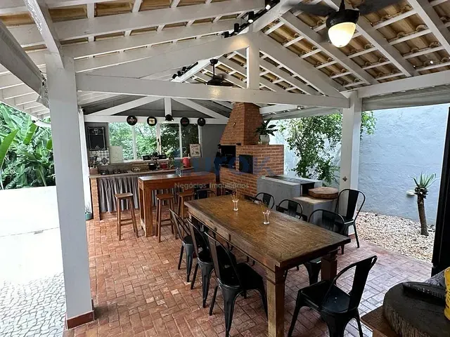 Casa com 603m² 3 quartos e 5 banheiros, à venda, no bairro Loteamento Caminhos de São Conrado (Sousas) em Campinas