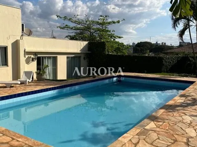 Casa com 807m² 4 quartos e 4 banheiros, à venda, no bairro Petrópolis em Londrina
