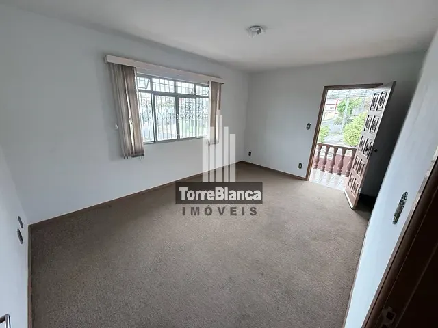 Casa com 206m² 5 quartos e 2 banheiros, à venda ou para alugar, no bairro Orfãs em Ponta Grossa