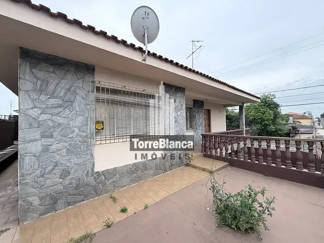 Casa com 206m² 5 quartos e 2 banheiros, à venda ou para alugar, no bairro Orfãs em Ponta Grossa