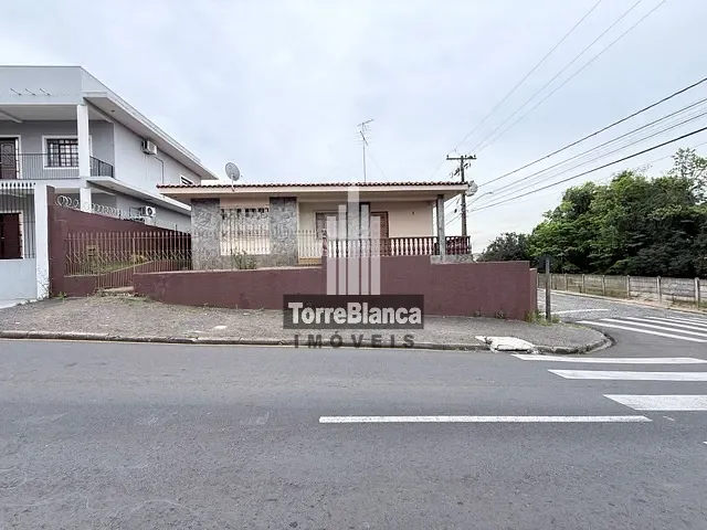 Casa com 206m² 5 quartos e 2 banheiros, à venda ou para alugar, no bairro Orfãs em Ponta Grossa