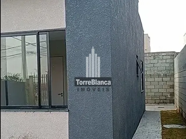 Casa com 48m² 2 quartos e 1 banheiro, à venda, no bairro Cará-Cará em Ponta Grossa
