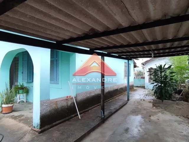 Casa com 388m² 2 quartos e 1 banheiro, à venda, no bairro Bom Retiro em São José Dos Campos