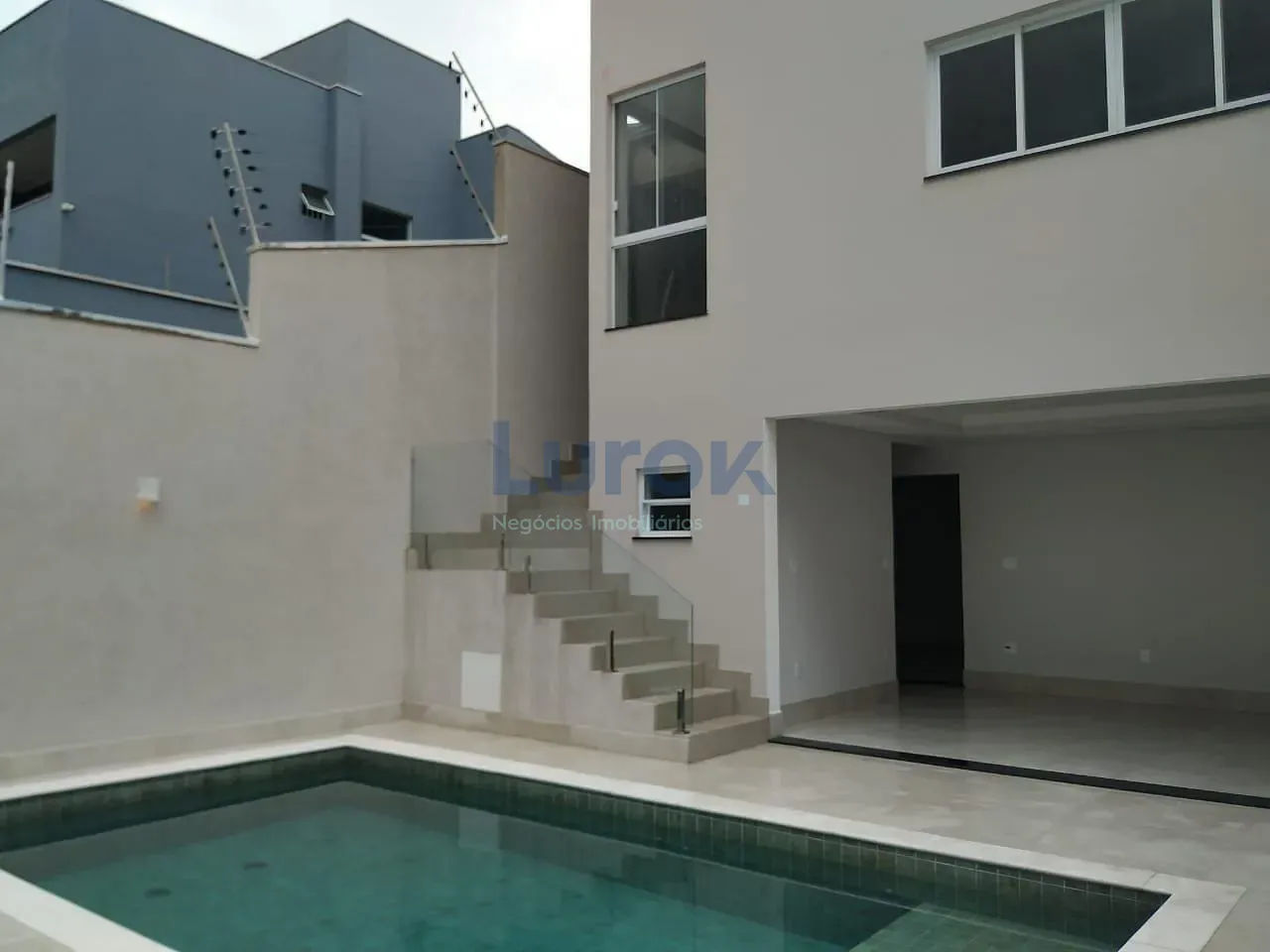 Casa, 3 quartos, 208 m² - Foto 2