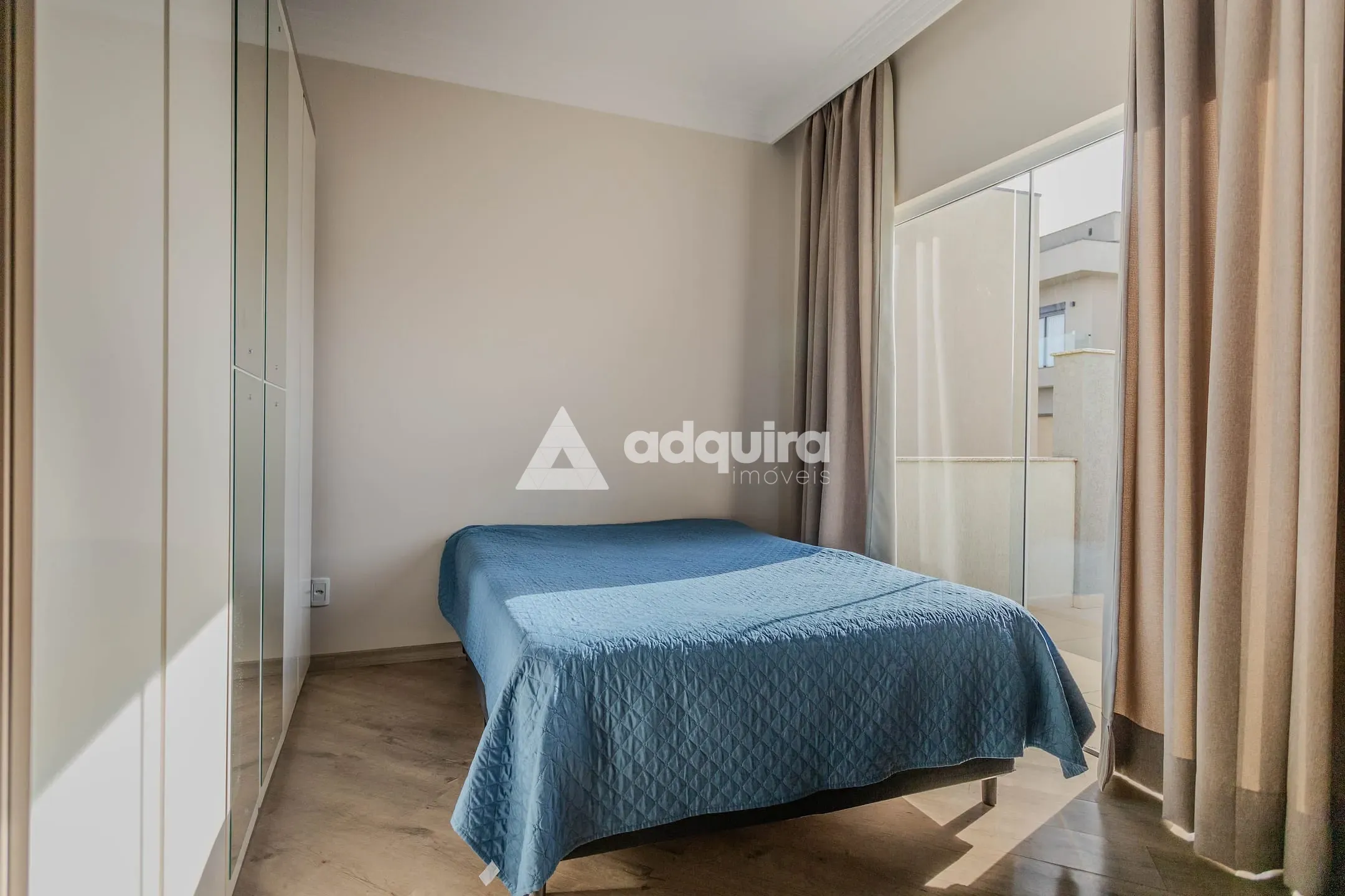 Casa, 5 quartos, 237 m² - Foto 4
