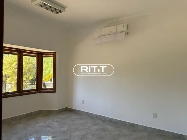 Casa com 500m² 5 quartos e 7 banheiros, para alugar, no bairro Loteamento Residencial Fazenda São José em Avenida Nelson Martini