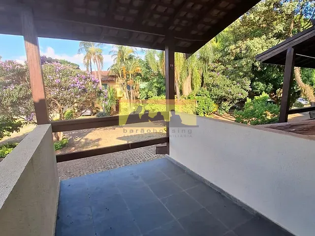 Casa com 300m² 4 quartos e 5 banheiros, para alugar, no bairro Barão Geraldo em Campinas