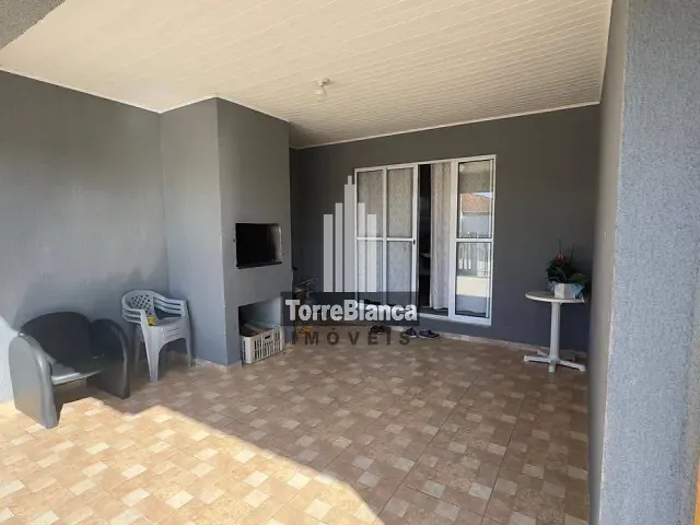 Casa com 462m² 3 quartos e 2 banheiros, à venda, no bairro Orfãs em Ponta Grossa