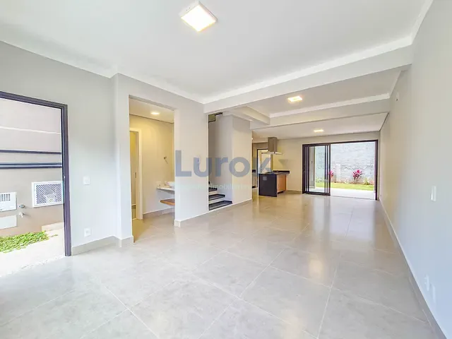 Casa com 145m² 3 quartos e 4 banheiros, à venda, no bairro Chácaras Silvania em Valinhos