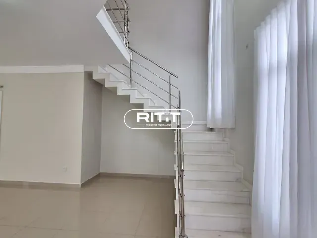 Casa com 395m² 3 quartos e 5 banheiros, para alugar, no bairro Fazenda Santana em Valinhos