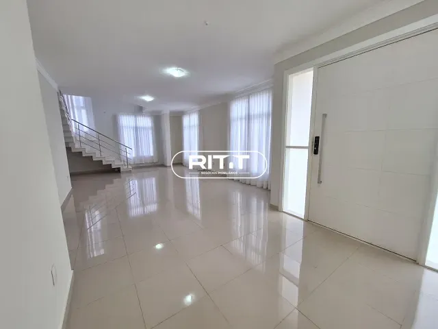 Casa com 395m² 3 quartos e 5 banheiros, para alugar, no bairro Fazenda Santana em Valinhos