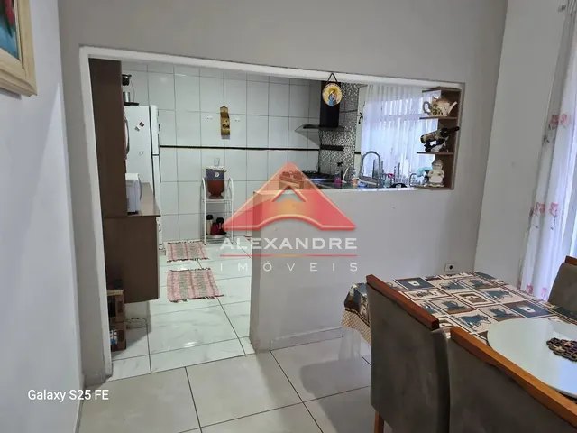Casa com 125m² 3 quartos e 1 banheiro, à venda, no bairro Jardim Del Rey em São José Dos Campos