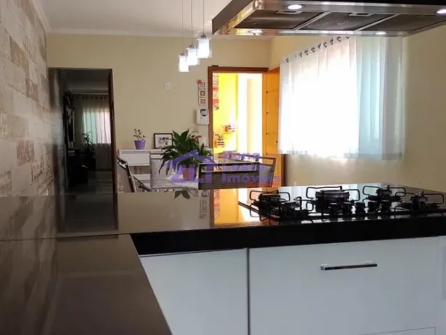 Casa 3 quartos e 4 banheiros, à venda, no bairro Vila Laís em São Paulo