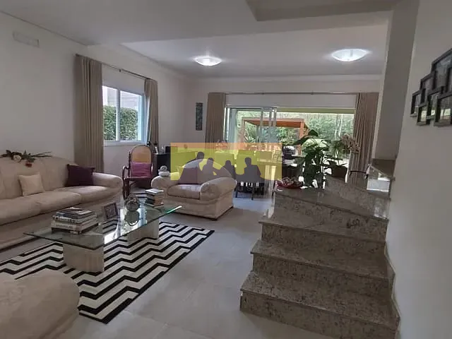 Casa com 571m² 4 quartos e 1 banheiro, à venda, no bairro Loteamento Parque das Sapucaias em Campinas