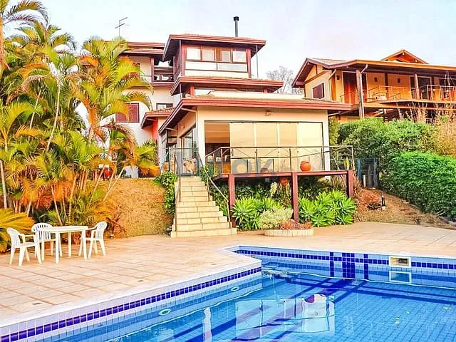 Casa com 1300m² 4 quartos e 7 banheiros, à venda, no bairro Pinheiro em Valinhos