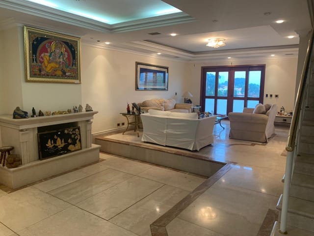 Casa com 575m² 4 quartos e 6 banheiros, à venda, no bairro Alphaville em Santana de Parnaíba
