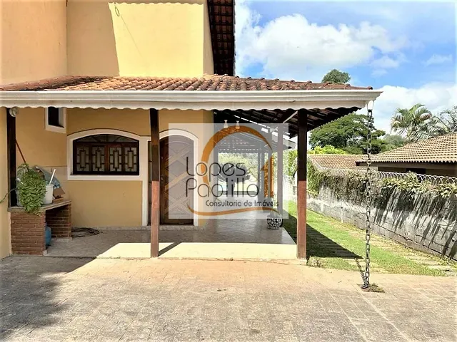 Casa com 1248m² 4 quartos e 3 banheiros, à venda, no bairro Condominio Estância dos Lagos em Atibaia