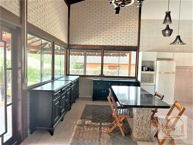 Casa com 1248m² 4 quartos e 3 banheiros, à venda, no bairro Condominio Estância dos Lagos em Atibaia