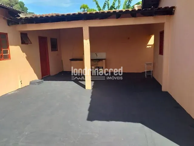 Casa com 300m², à venda, no bairro Santa Rita 1 em Londrina