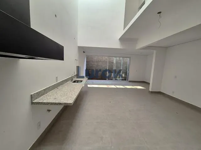 Casa com 115m² 3 quartos e 4 banheiros, à venda, no bairro Chácaras Silvania em Valinhos
